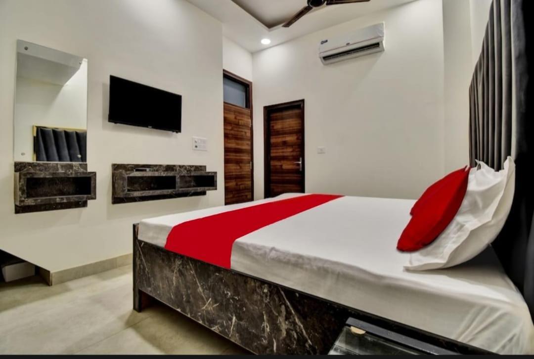 Hotel Sukoon - Ramesh Nagar New Delhi Exterior photo